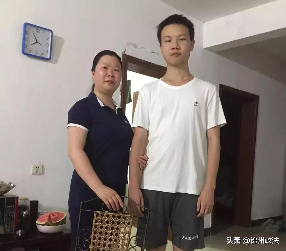 探索管家婆两组三中的奥秘，揭秘彩票投注策略与心理分析管家婆三中三号码